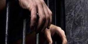 أمن القاهرة يتحفظ على سائق تريلا اقتحم معرض سيارات شهير بالقطامية ـ موقع الآن نيوز
