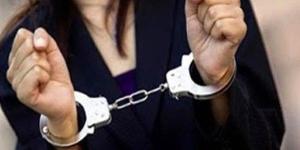 انتقاما لابنها.. مشرفة باص تصيب 4 طلاب في المقطم بـ جذع شجرة ـ موقع الآن نيوز