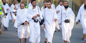 هل يجوز للمحرم تغيير ملابس الإحرام أثناء مناسك الحج ؟.. الإفتاء توضح ـ موقع الآن نيوز