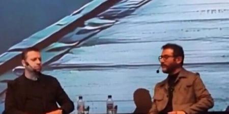 أحمد حلمي يعتذر عما حدث بمسرحيته الأخيرة: أنا آسف حتى ‏لو مكنتش أقصد - موقع الآن نيوز