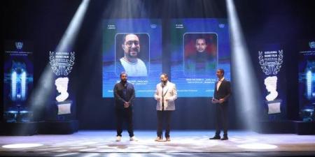 إهداء درع مهرجان الإسكندرية للفيلم القصير إلى الدكتور يوسف العميري ـ موقع الآن نيوز