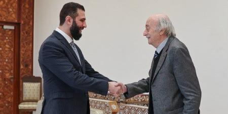 الرئيس السوري يستقبل وليد جنبلاط في دمشق ـ موقع الآن نيوز