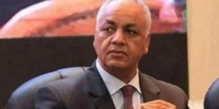 رشاوى مقابل تسهيلات.. «مصطفى بكري» يكشف أسباب القبض على 4 مسئولين كبار - موقع الآن نيوز