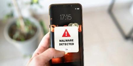 ثغرة جديدة تعرض ملايين من مستخدمي آيفون لهجمات برمجيات خبيثة ـ موقع الآن نيوز