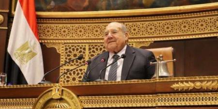 عبد الرازق يفتتح الجلسة العامة للشيوخ - موقع الآن نيوز