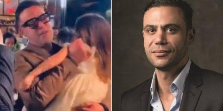 محمد إمام يحمل ابنته خديجة في ظهور نادر ـ موقع الآن نيوز