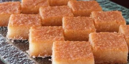 طريقة عمل البسبوسة المكرملة بخطوات بسيطة ـ موقع الآن نيوز