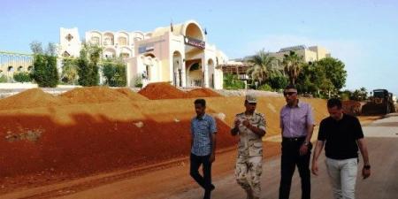 محافظ أسوان يتفقد مشروع تطوير وتوسعة وتجميل طريق السادات ـ موقع الآن نيوز