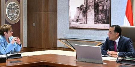 دعم الاقتصاد المصري.. مدبولي يلتقي رئيس البنك الأوروبي لإعادة الإعمار والتنمية ـ موقع الآن نيوز