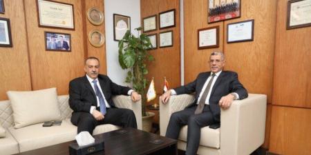 محافظ أسيوط يبحث إنشاء معهد بالمحافظة لتدريب شباب الصعيد على علوم الفضاء - موقع الآن نيوز