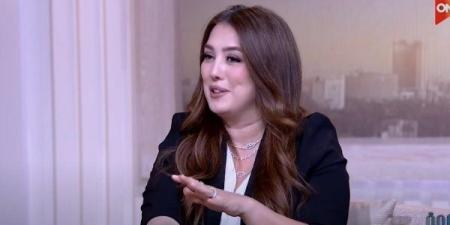 كندة علوش عن حاتم صلاح: ممثل تقيل أوي مش بس كوميديان ـ موقع الآن نيوز