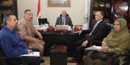 السكرتير العام لبني سويف يتابع تحصيل المستحقات عن مشروعات الصرف المُغطى ـ موقع الآن نيوز
