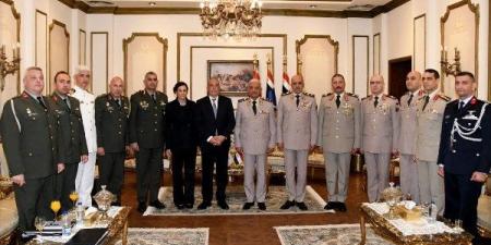وزير الدفاع يلتقى نظيره القبرصي لبحث التعاون المشترك ـ موقع الآن نيوز