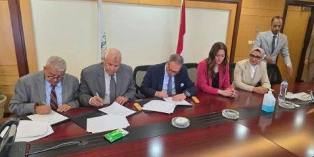 محافظ الوادي الجديد يوقع بروتوكول إحياء مشروعات تسمين الماشية ـ موقع الآن نيوز