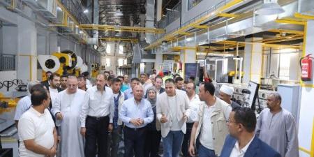 جولة وزير الصناعة بالصعيد| افتتاح مصنع حديث لتصنيع كباسات التبريد واستثمارات بالملايين في سوهاج وقنا ـ موقع الآن نيوز