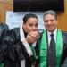 لمسة وفاء في زمن الجفاء.. باحث يقبل يد أستاذه أمام الجميع بـ آداب سوهاج ـ موقع الآن نيوز