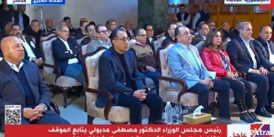 "نورت ياقطن النيل".. مصانع الغزل والنسيج في المحلة تحتفل بزيارة رئيس الوزراء - الآن نيوز