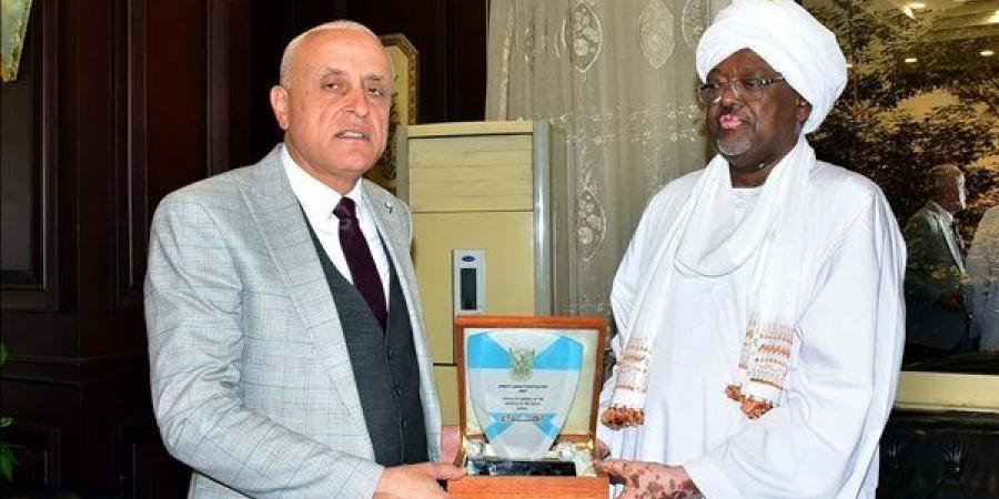 القنصل السوداني بأسوان يشيد بدور مصر في أزمة الحرب - الآن نيوز