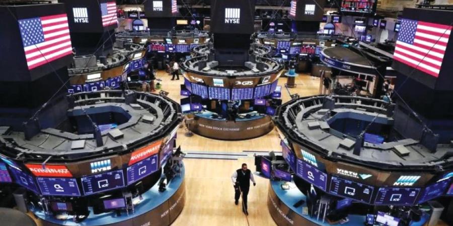 تراجع الأسهم في وول ستريت بعد إعلان انكماش الاقتصاد الأمريكي - موقع الآن نيوز