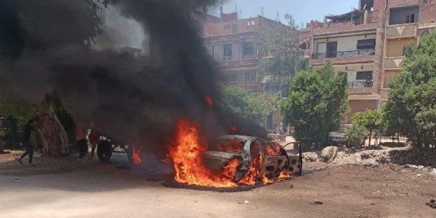 عامل ينتقم من صاحب مكتب مقاولات ويشعل النار فى سيارته ـ موقع الآن نيوز