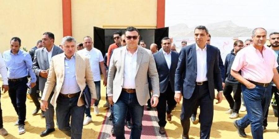وزير الإسكان ومحافظ السويس يتفقدان مشروع رافع مياه السخنة ـ موقع الآن نيوز
