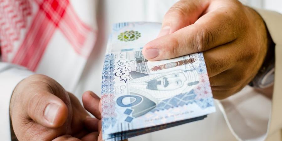 بـ1.39 تريليون ريال.. «الأفراد» يستحوذون على 32% من قروض المصارف - موقع الآن نيوز