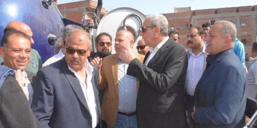 استجابة للمواطنين.. محافظ الغربية يجوب شوارع قرى الجابرية وكفر العبايدة ـ موقع الآن نيوز