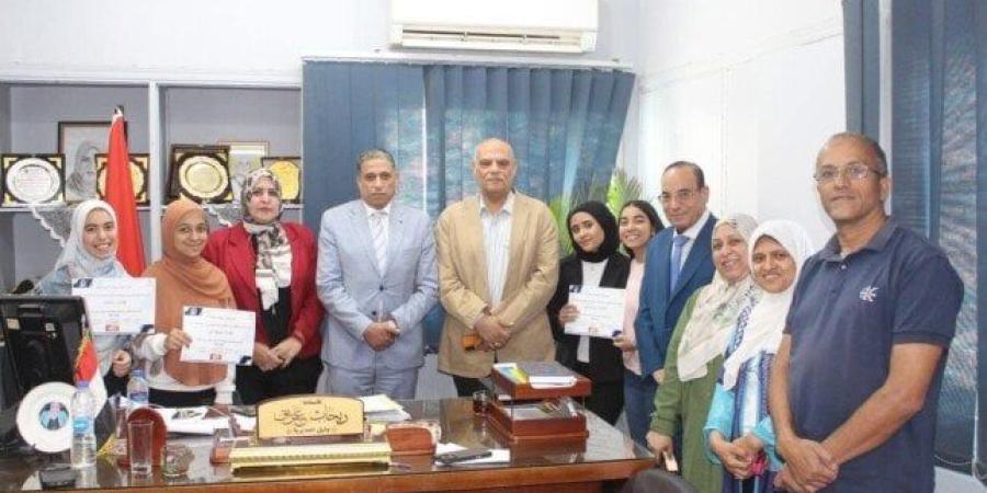 وكيل تعليم الجيزة يكرم المبدعين في المسابقة الدولية للعلوم والهندسة ISEF - موقع الآن نيوز