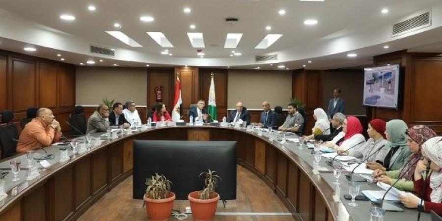 محافظ الجيزة يلتقي المواطنين للاستماع إلى شكواهم وبحث سبل حلها ـ موقع الآن نيوز