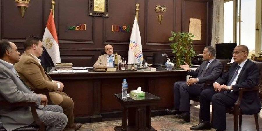 محافظ الأقصر يستقبل أمانة وفد حزب أبناء مصر بالمحافظة ـ موقع الآن نيوز