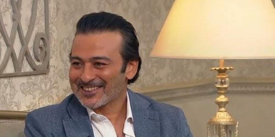 أحمد عزمي: تدربنا علي اتقان اللهجة فى "ظلم المصطبة".. وأظهرنا الريف بشكل معاصر ـ موقع الآن نيوز