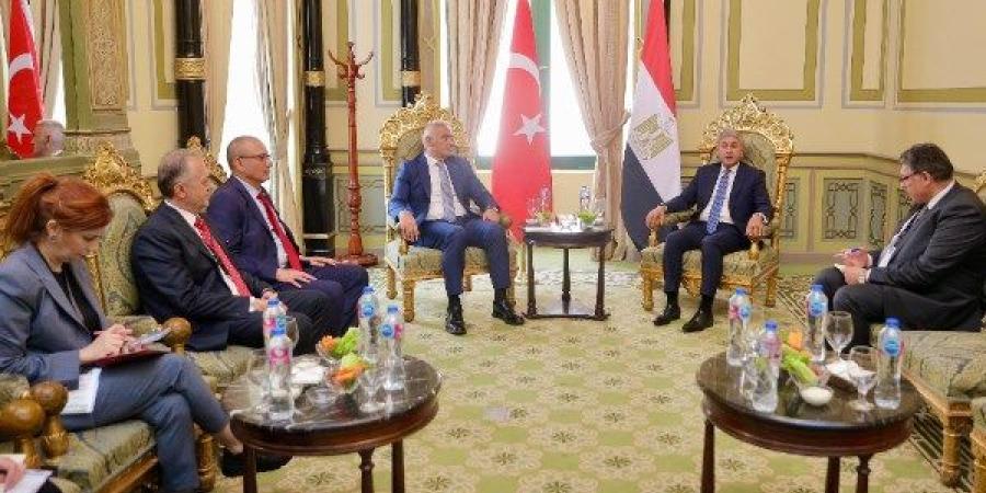وزير السياحة والآثار يلتقي نظيره التركي لبحث التعاون المشترك ـ موقع الآن نيوز
