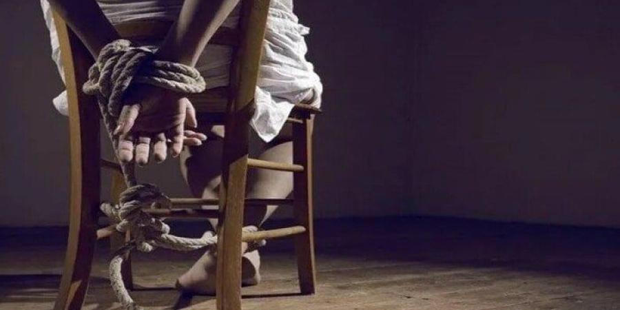 الداخلية تحرر شابين احتجزهما 3 أشخاص في القاهرة - موقع الآن نيوز