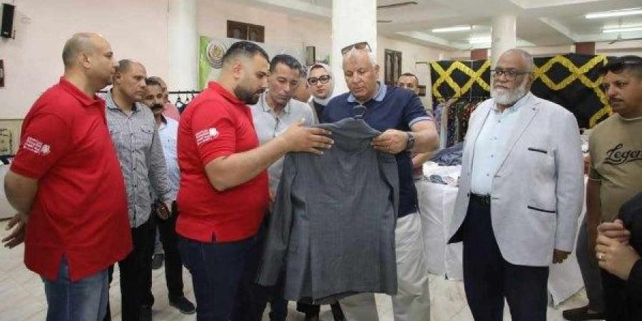 بنك الكساء المصري يطرح 50 ألف قطعة ملابس للأولى بالرعاية في الوادي الجديد ـ موقع الآن نيوز