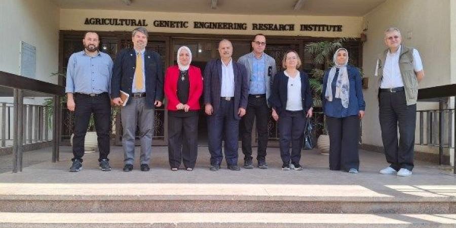 وفد دولي يزور معهد الهندسة الوراثية لبحث تبادل الخبرات ـ موقع الآن نيوز
