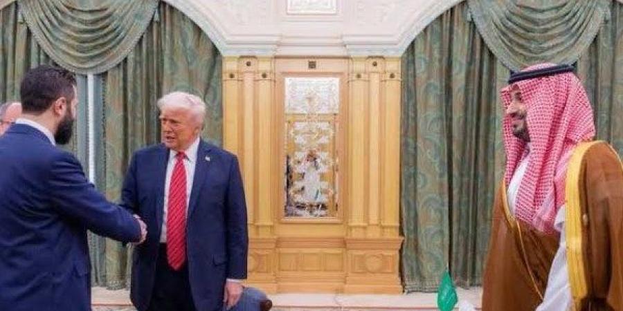 بدأ العمل نحو سوريا العظيمة.. أول تعليق من خارجية دمشق على لقاء الشرع وترامب ـ موقع الآن نيوز
