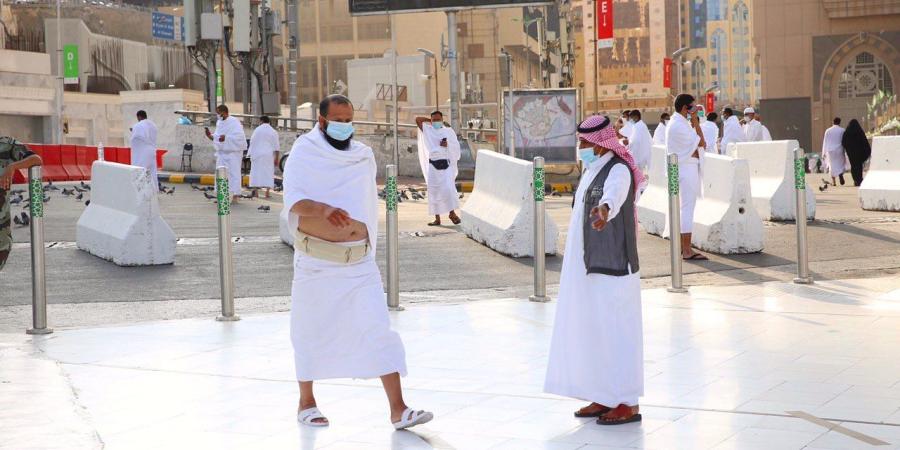 أمين الفتوى: لا حرج في ارتداء الكمامة أو النظارة الشمسية أثناء الإحرام ـ موقع الآن نيوز