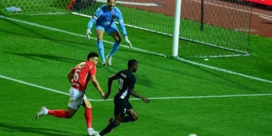 التعادل الإيجابي 1-1 يحسم الشوط الأول بين الأهلي والبنك في الدوري «فيديو» - موقع الآن نيوز