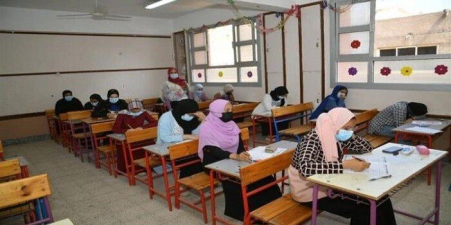 نظام قديم وحديث.. جدول امتحانات الثانوية العامة 2025 للشعبتين العلمي والأدبي - موقع الآن نيوز