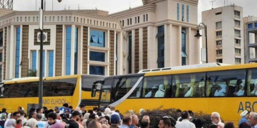 فرحة وزغاريد ببورسعيد في وداع حجاج بيت الله الحرام - موقع الآن نيوز