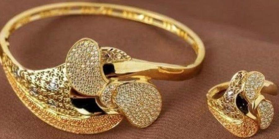 عيار 21 الآن بيعًا وشراءً.. مفاجأة جديدة في سعر الذهب اليوم الإثنين 19 مايو 2025 - موقع الآن نيوز