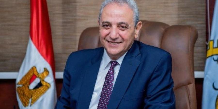 محافظ الغربية يتابع رش طبقة الـ mco تمهيدا لفرد طبقة الأسفلت بشارع عمر زعفان ببسيون ـ موقع الآن نيوز