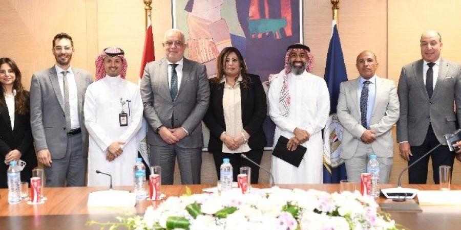 مساعد وزير السياحة يلتقي ممثلي الحج والمركز السعودي ـ موقع الآن نيوز