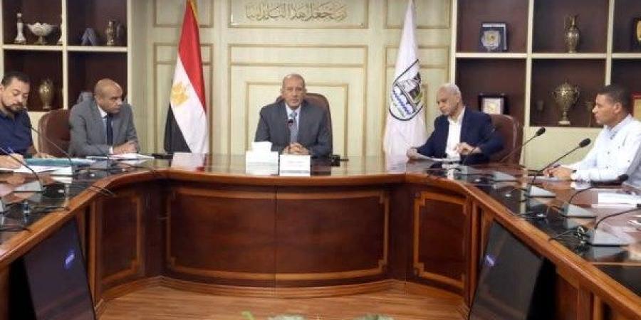 بني سويف تتصدى لمحاولات تحويل شقق الإسكان الاقتصادي إلى محلات تجارية ـ موقع الآن نيوز