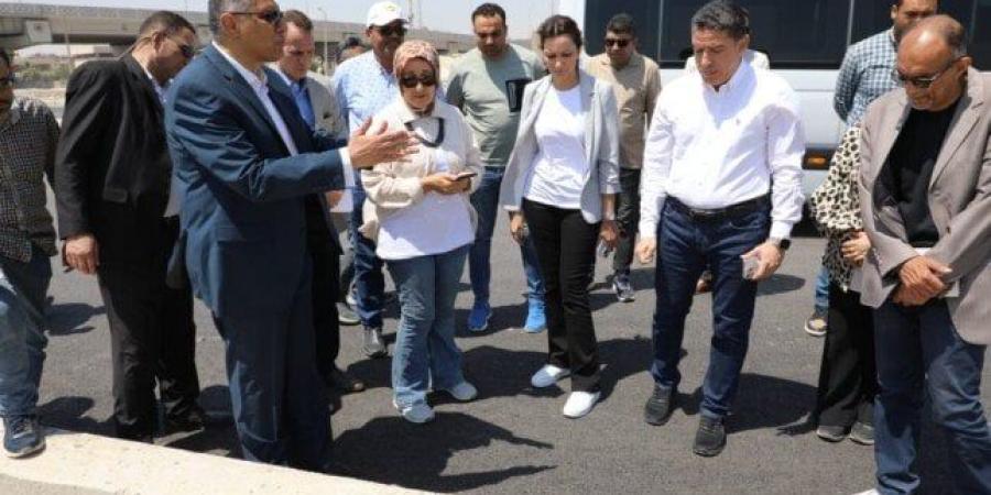 رصف وتوسعة طريق المريوطية من محور شريف إسماعيل وحتى محور الضبعة - موقع الآن نيوز