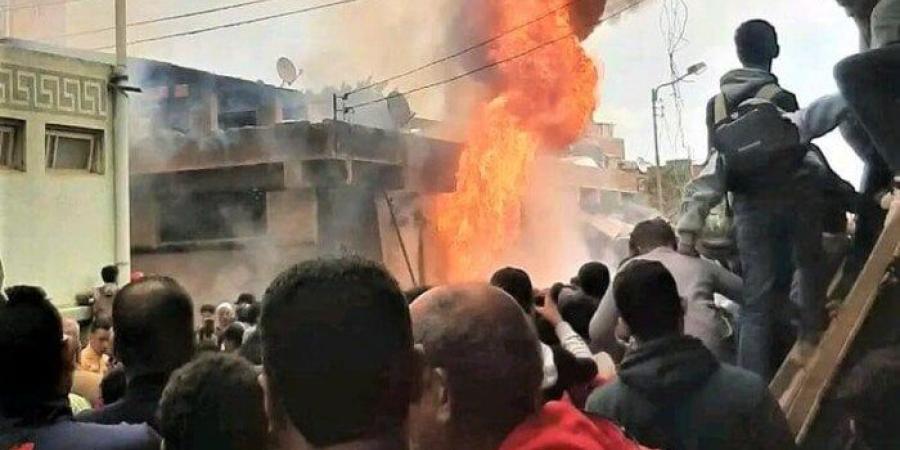 حريق يلتهم عقار مكون من 4 طوابق بالحي الثامن في أكتوبر - موقع الآن نيوز
