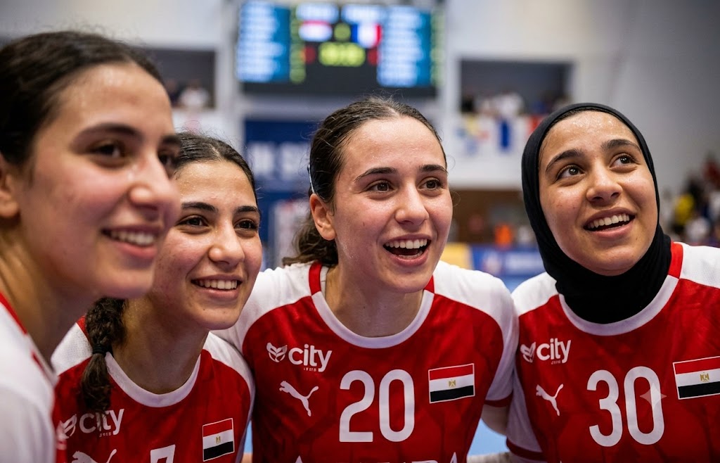 ملحمة كروية على أرض رومانيا: ناشئات مصر لكرة اليد يصنعن التاريخ أمام فرنسا